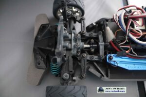 TT02D-Chassis (15)