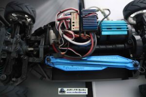 TT02D-Chassis (16)