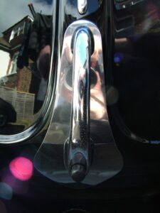 Bonnet Handle
